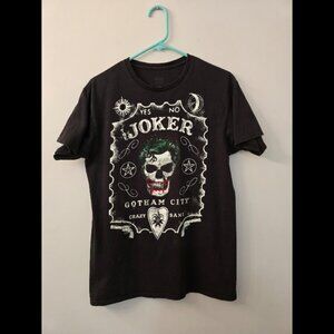 Batman Joker Gotham City Crazy Sane Distressed-Look Graphic T-Shirt in Size Med